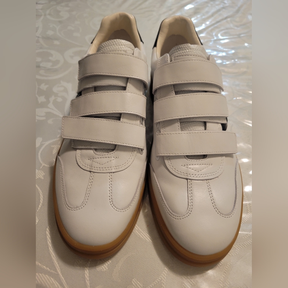Veronica Beard White and Black Sneakers - Picture 4 of 7